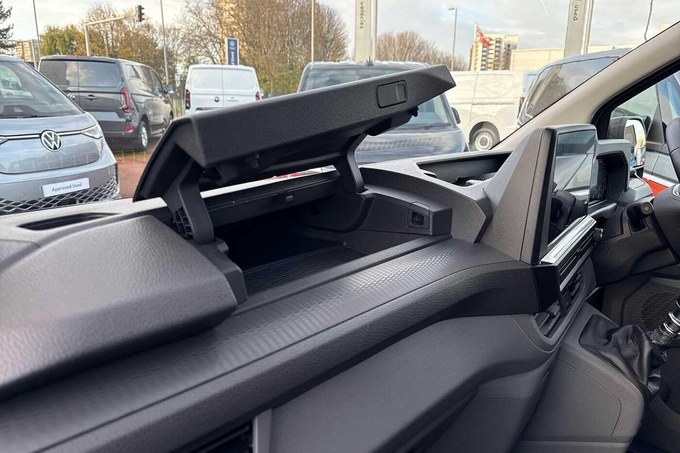 Used Volkswagen Transporter 2025 for sale - 77834823: Photo 44