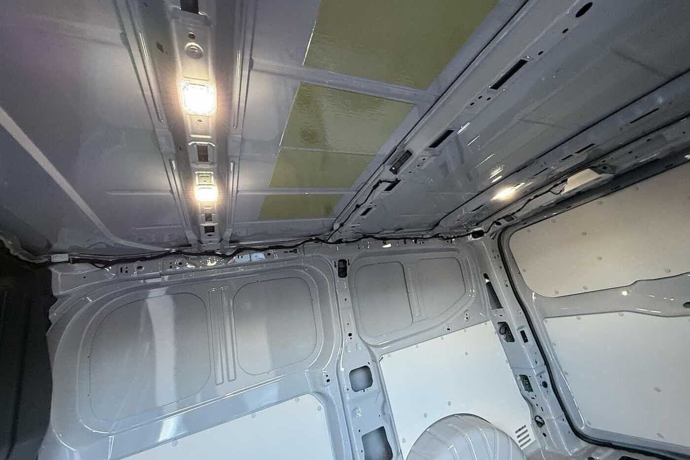 Used Volkswagen Transporter 2025 for sale - 77700765: Photo 42