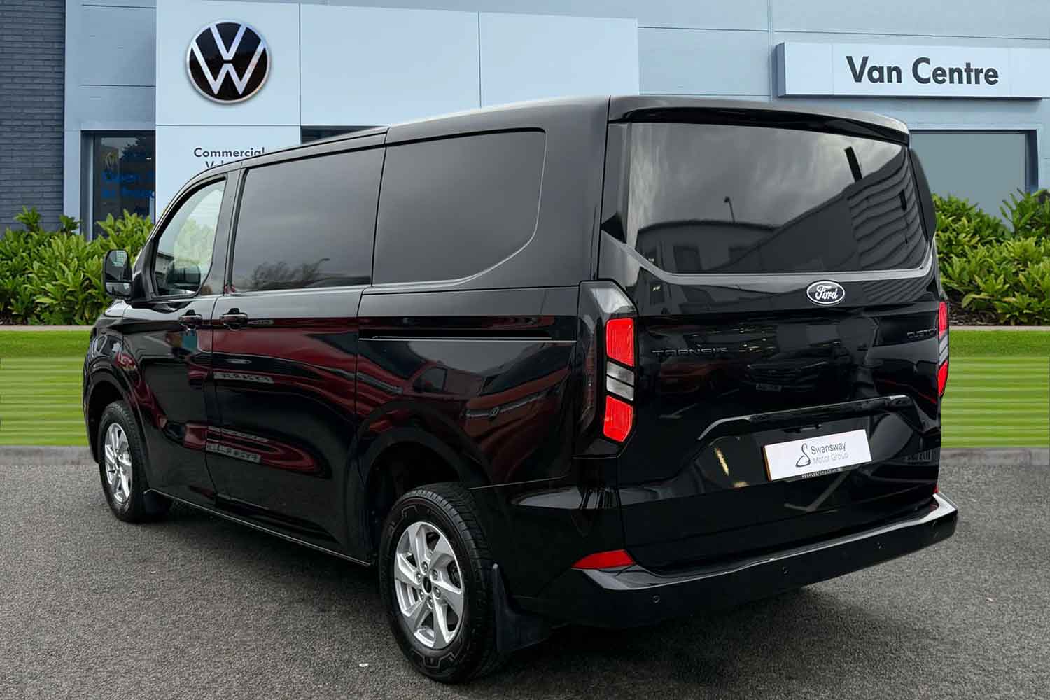 Used Ford Transit Custom 2024 for sale - 76421346: Photo 2