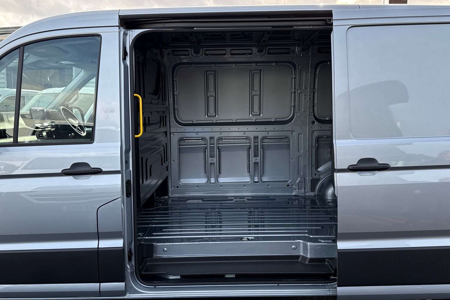 Used Volkswagen Crafter 2025 for sale - 76955413: Photo 49