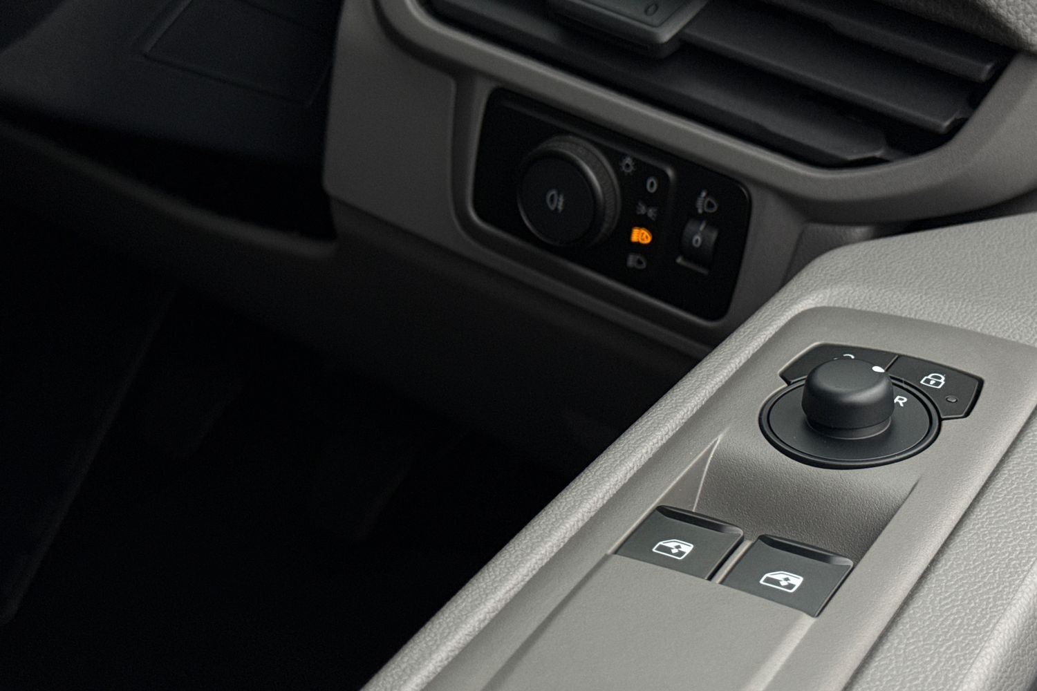 Used Volkswagen Transporter 2025 for sale - 76515972: Photo 60