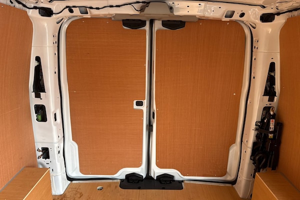 Used Volkswagen Transporter 2025 for sale - 76272384: Photo 18