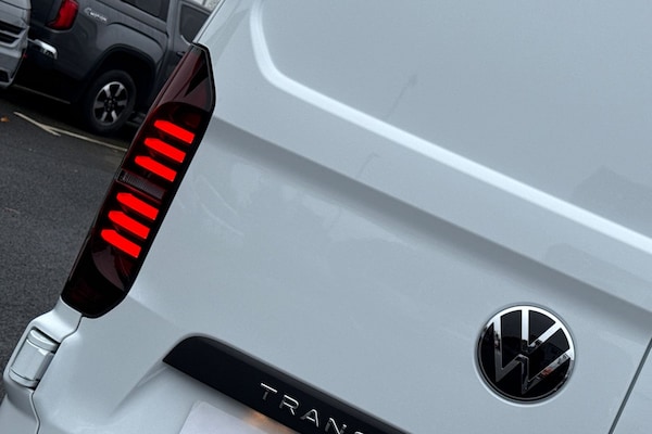 Used Volkswagen Transporter 2025 for sale - 76272384: Photo 32