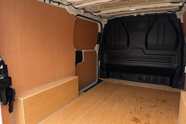 Used Volkswagen Transporter 2025 for sale - 76272384: Photo 39