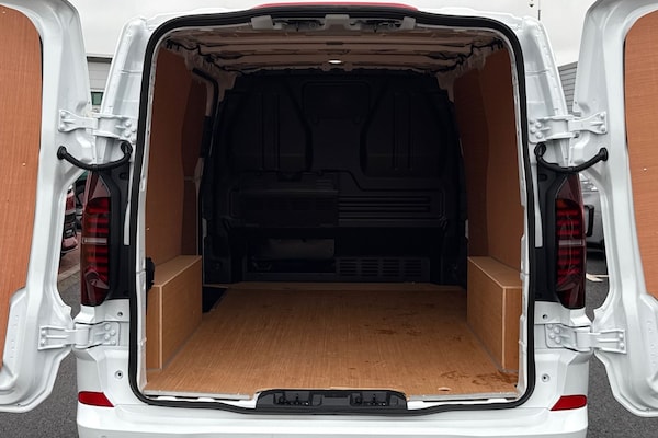 Used Volkswagen Transporter 2025 for sale - 76272384: Photo 6