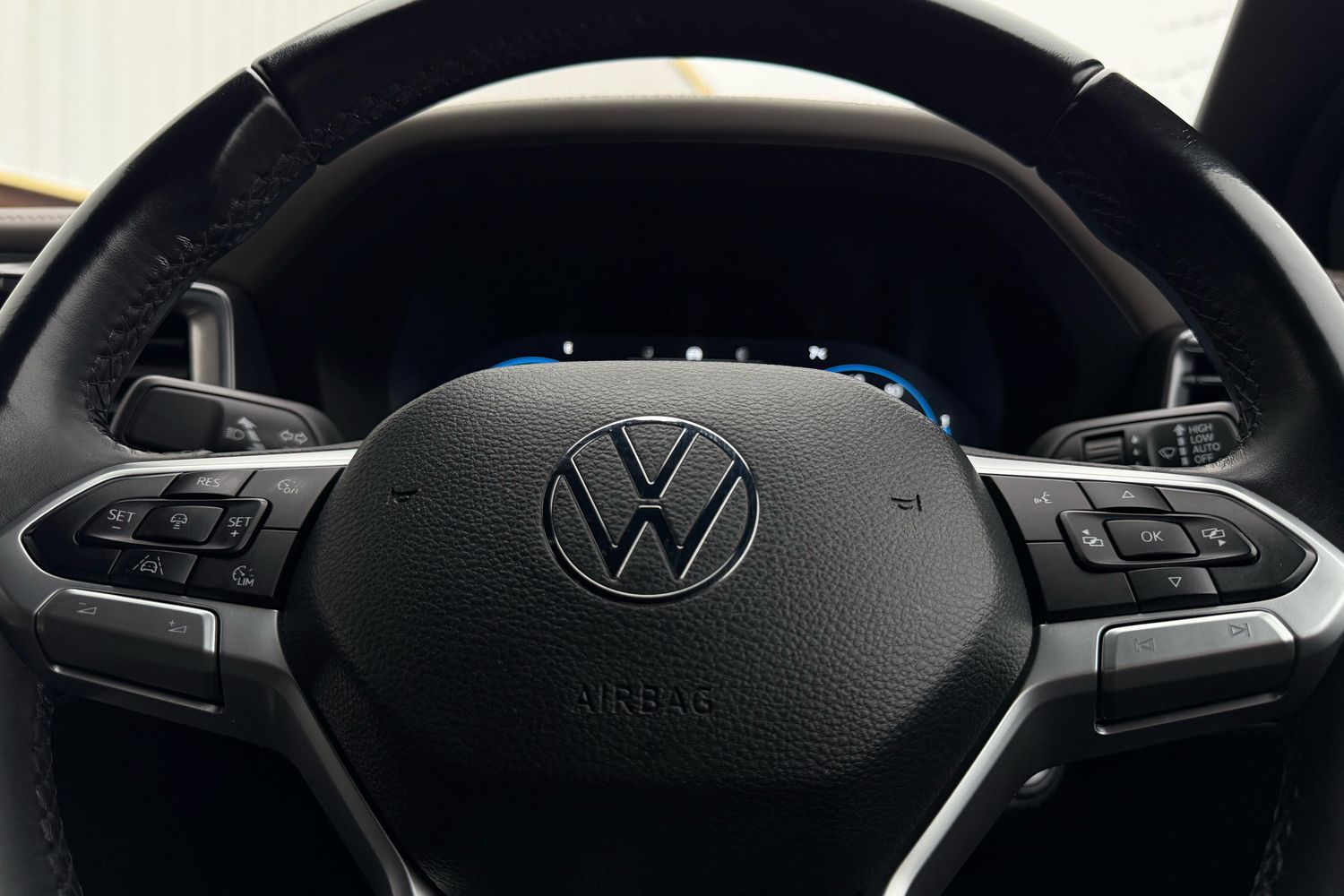 Used Volkswagen Amarok 2024 for sale - 77429593: Photo 60