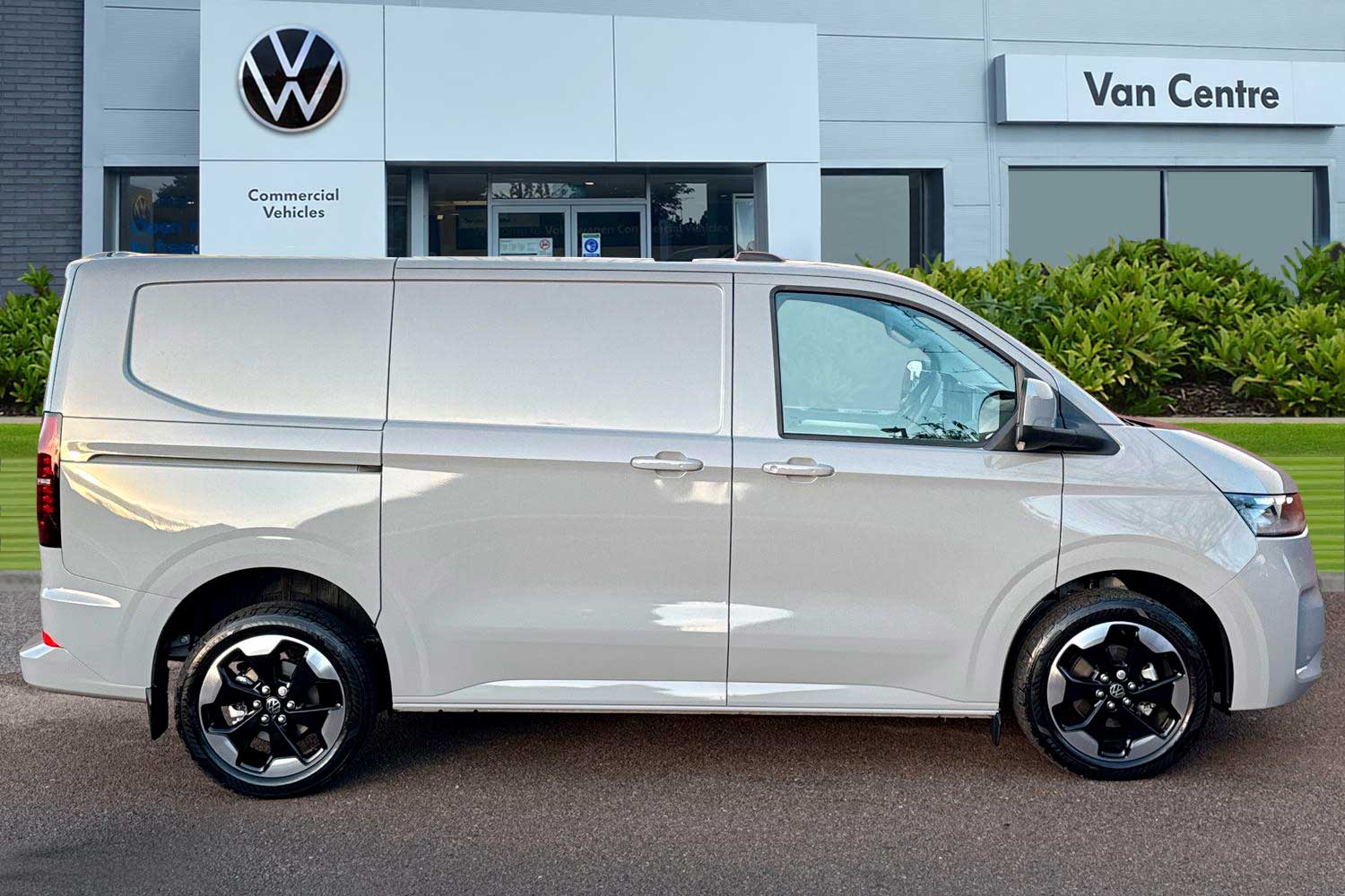 Used Volkswagen Transporter 2025 for sale - 77093630: Photo 3