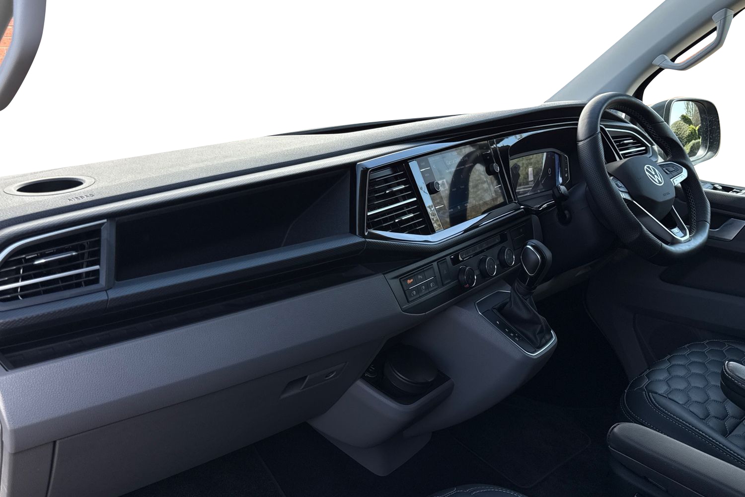 Used Volkswagen Transporter Shuttle 2024 for sale - 78177557: Photo 15