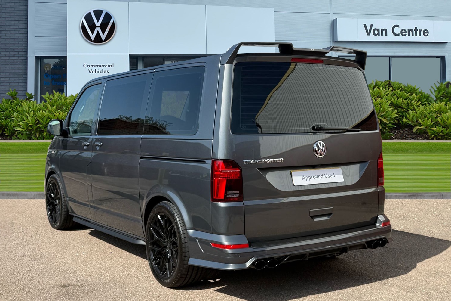 Used Volkswagen Transporter Shuttle 2024 for sale - 78177557: Photo 2