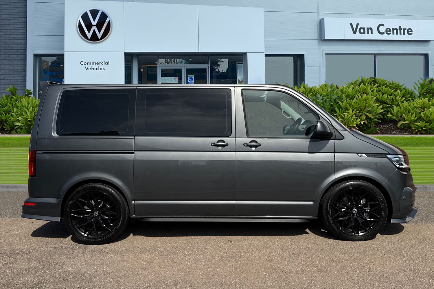 Used Volkswagen Transporter Shuttle 2024 for sale - 78177557: Photo 3