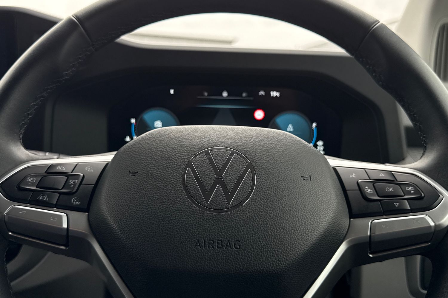 Used Volkswagen Transporter 2025 for sale - 76654351: Photo 57