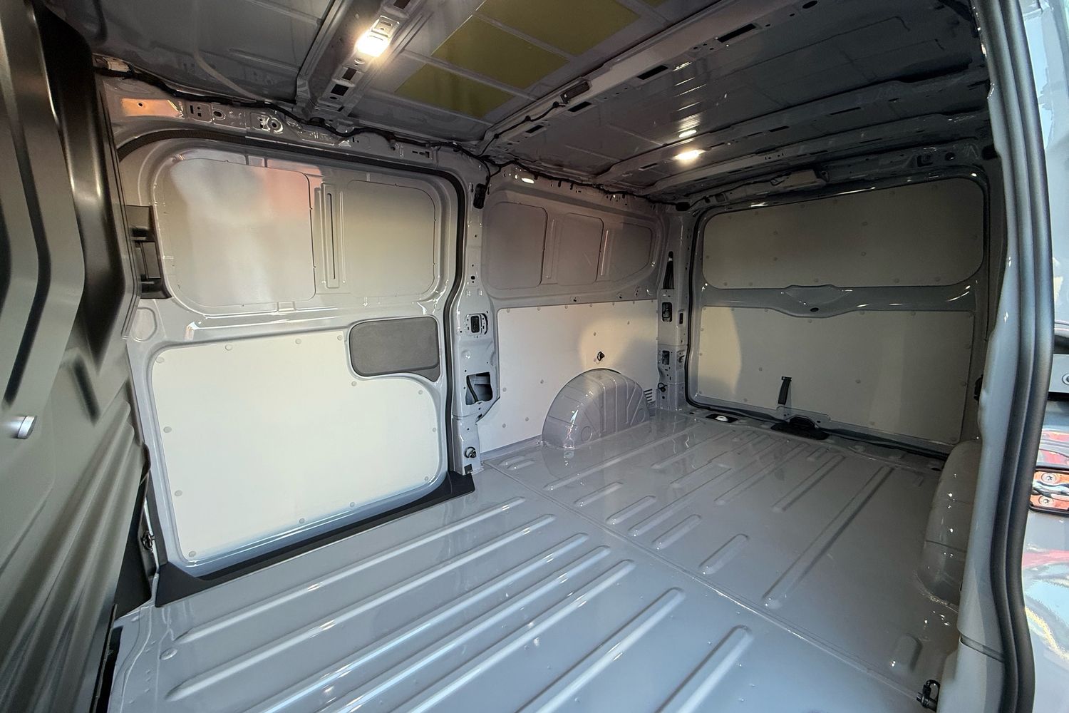 Used Volkswagen Transporter 2025 for sale - 77139088: Photo 49