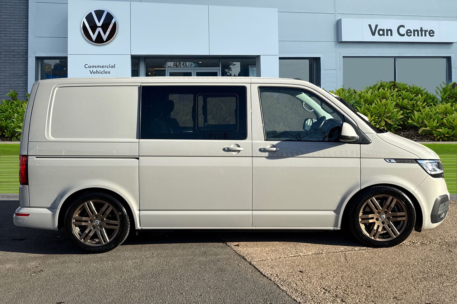 Used Volkswagen Transporter 2020 for sale - 76610993: Photo 3