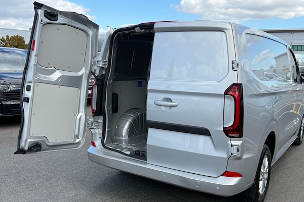 Used Volkswagen Transporter 2025 for sale - 76158327: Photo 42