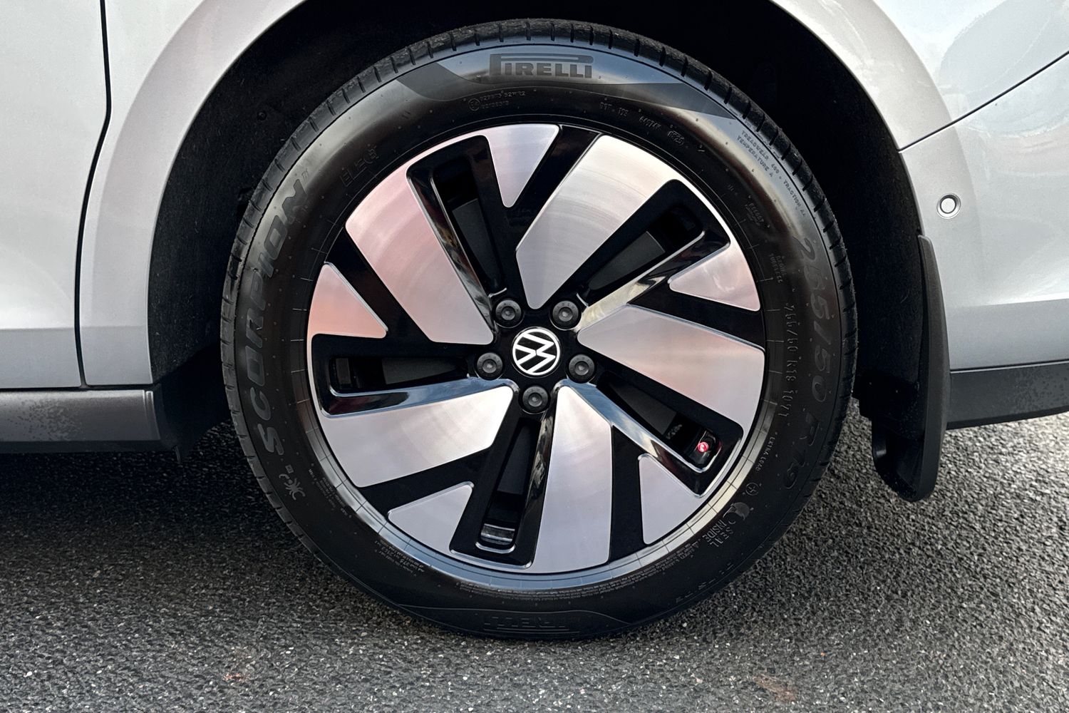 Used Volkswagen ID.Buzz 2025 for sale - 77233251: Photo 11