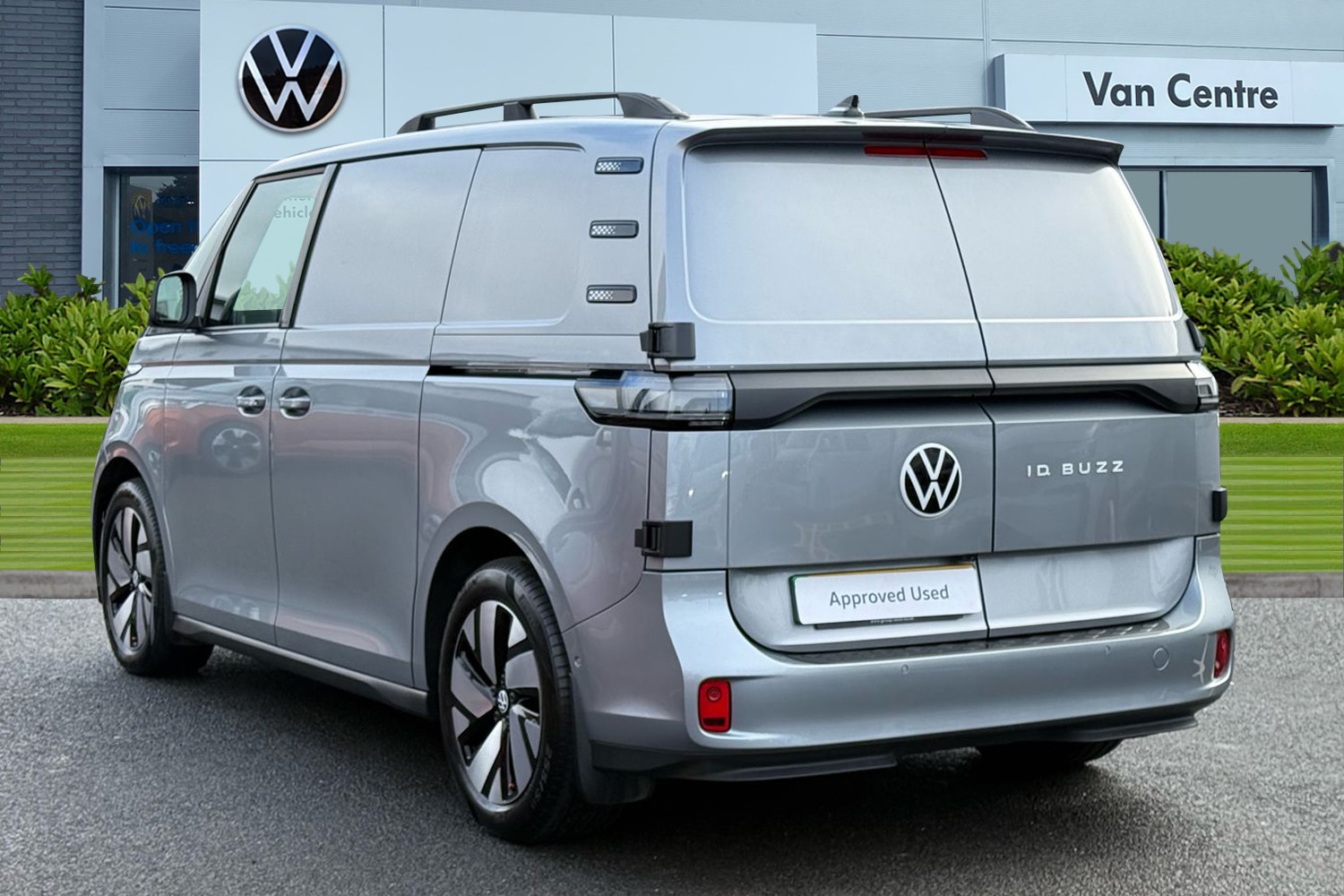 Used Volkswagen ID.Buzz 2025 for sale - 77233251: Photo 2