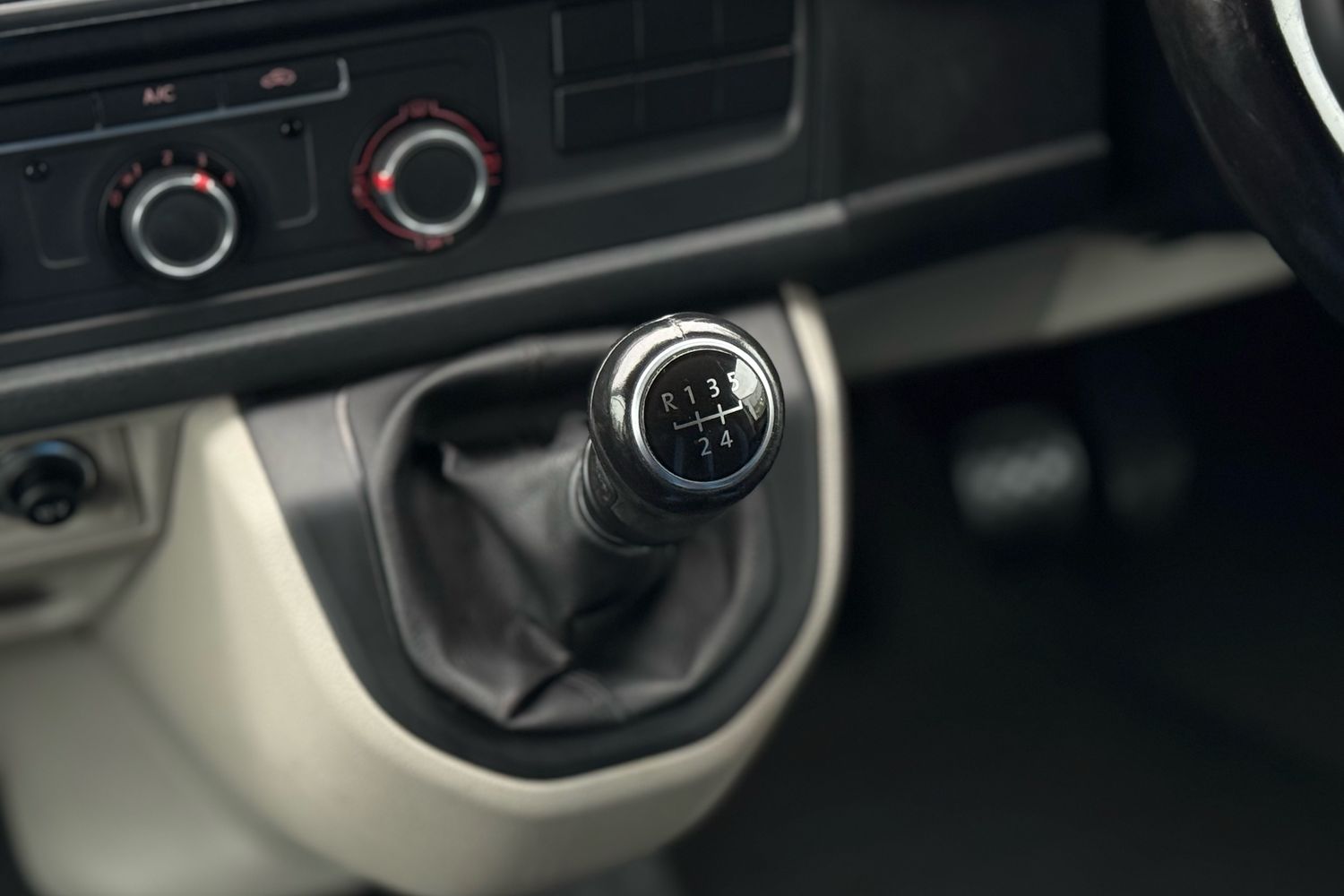 Used Volkswagen Transporter 2017 for sale - 77147492: Photo 22