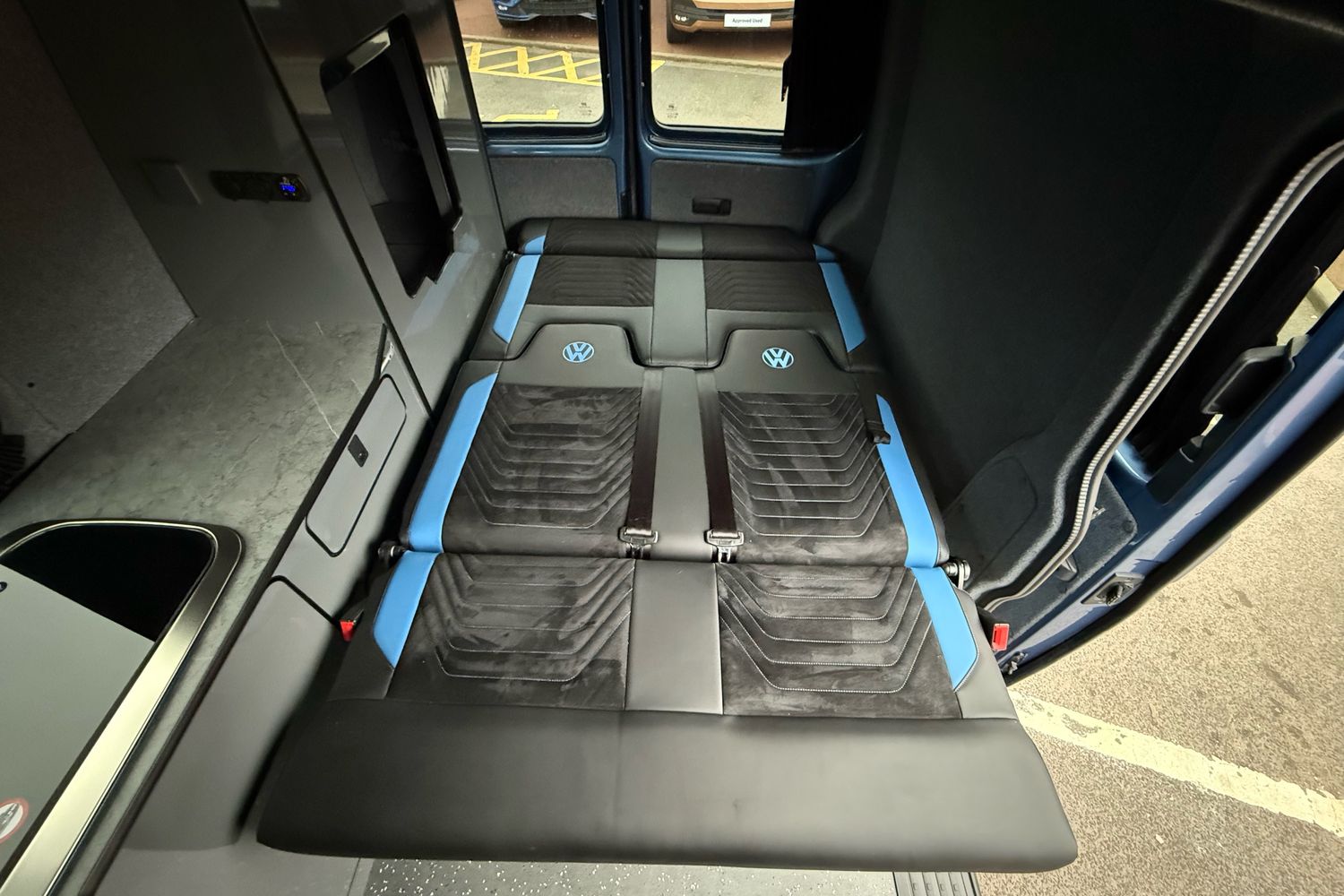 Used Volkswagen Transporter 2017 for sale - 77147492: Photo 48