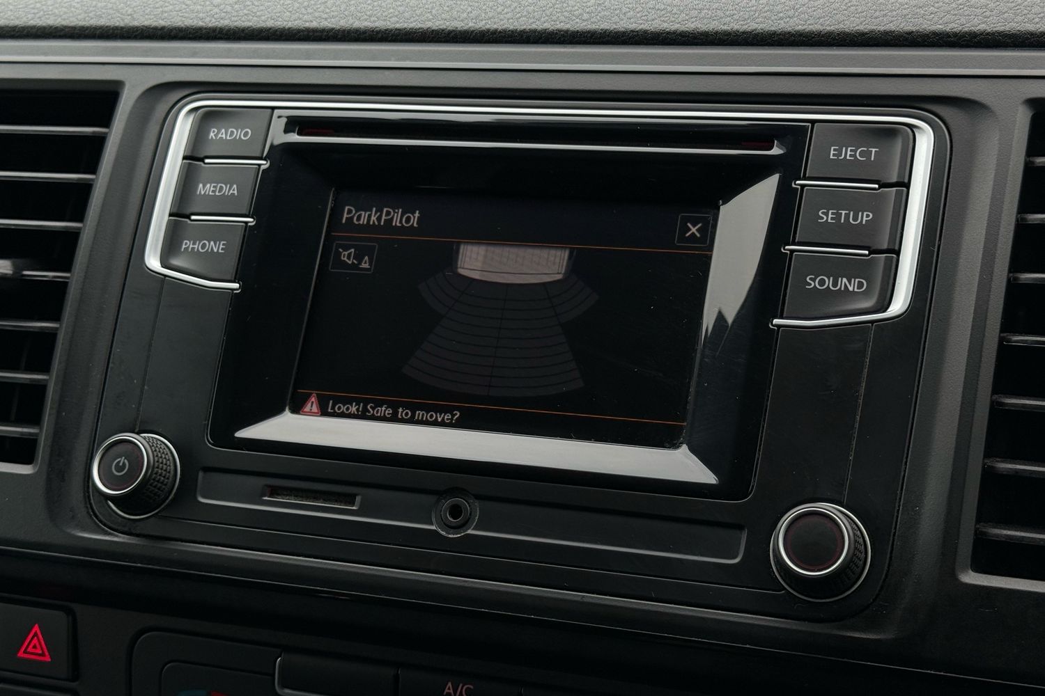 Used Volkswagen Transporter 2017 for sale - 77147492: Photo 55