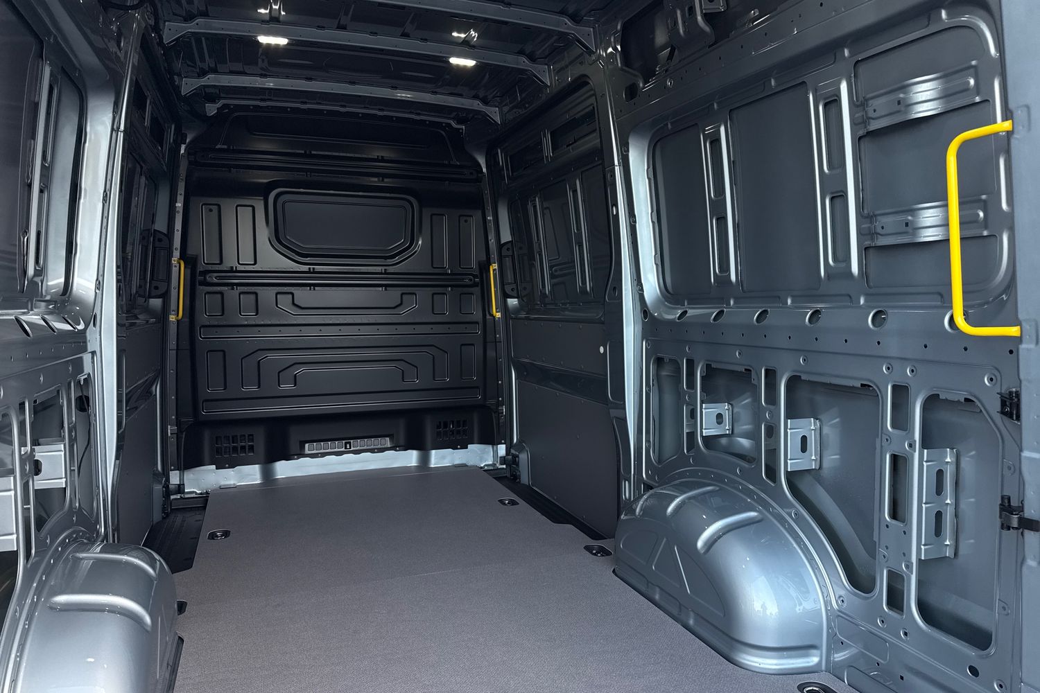 Used Volkswagen Crafter 2025 for sale - 76922854: Photo 43