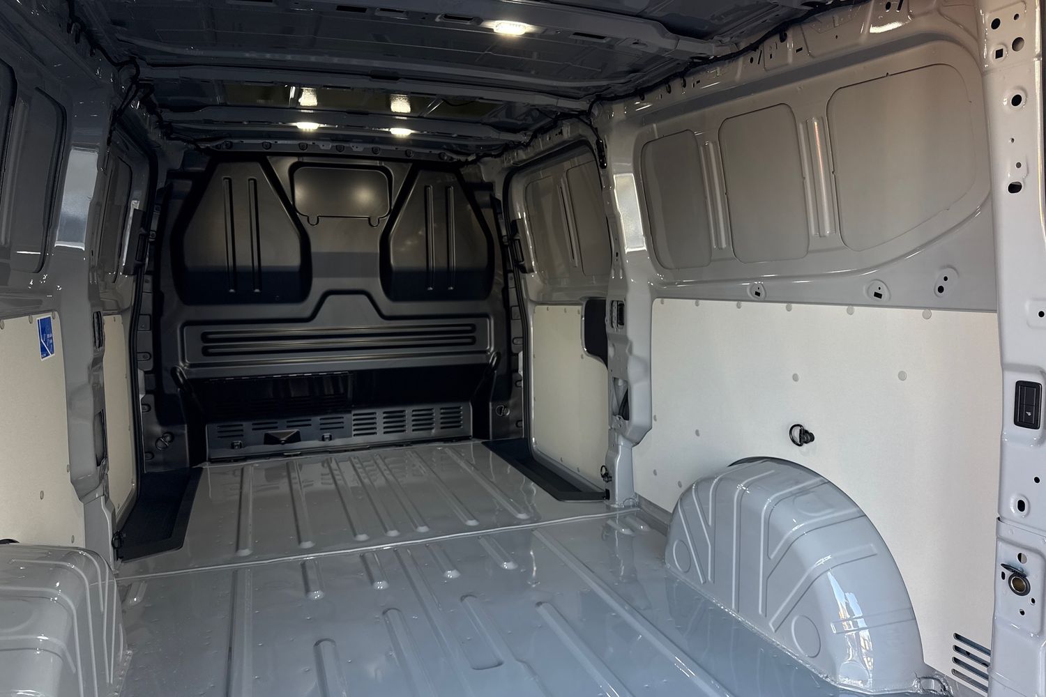 Used Volkswagen Transporter 2025 for sale - 77088624: Photo 42