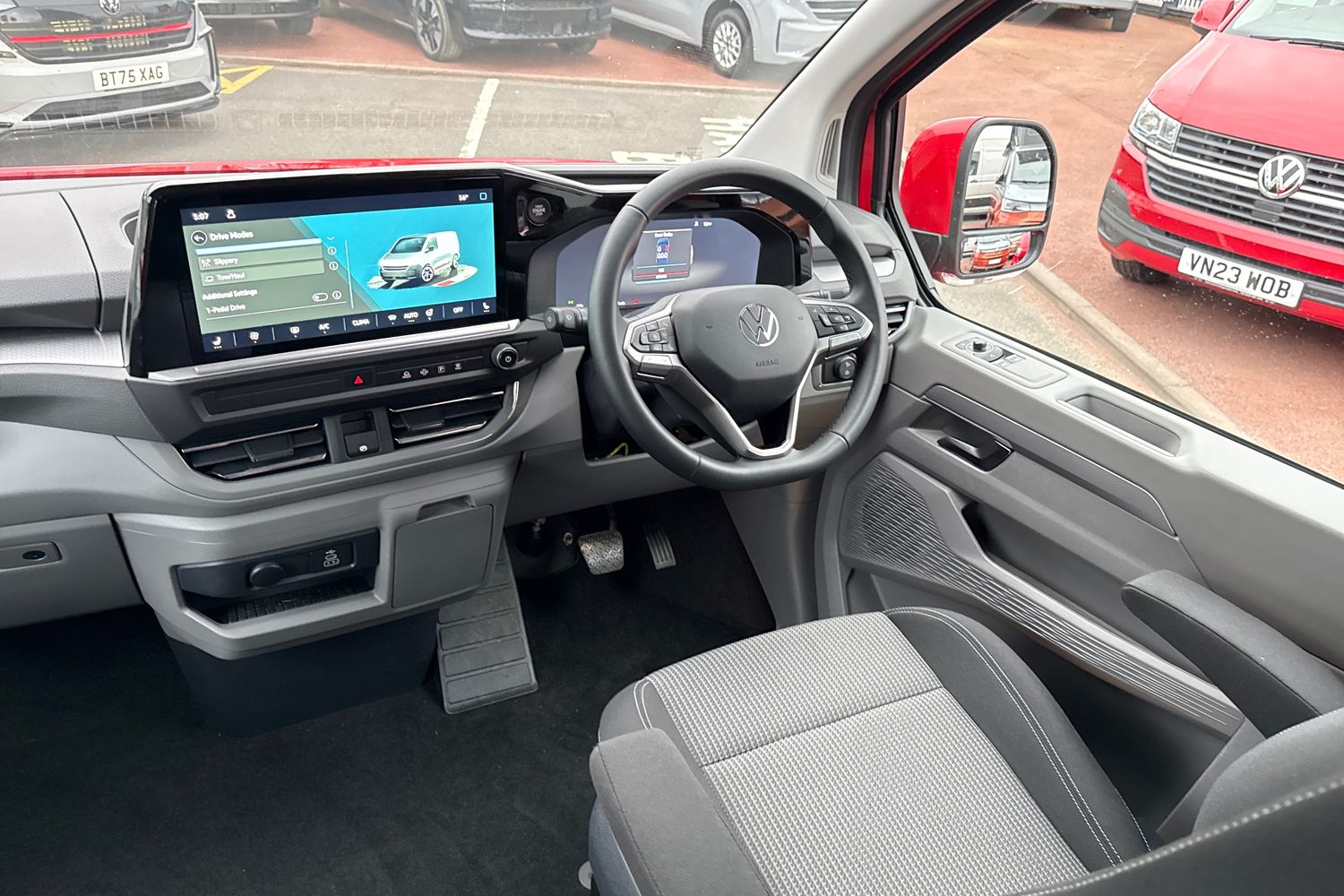 Used Volkswagen Transporter 2025 for sale - 78084143: Photo 47