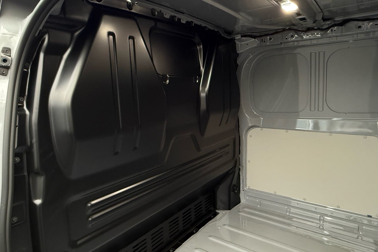 Used Volkswagen Transporter 2025 for sale - 77135303: Photo 46