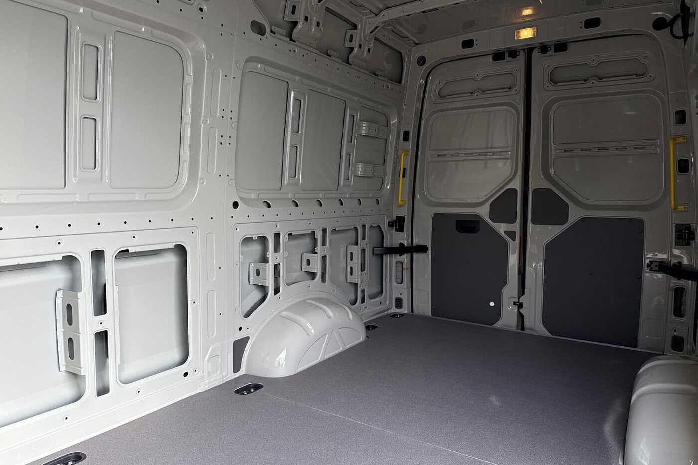 Used Volkswagen Crafter 2025 for sale - 77779690: Photo 43