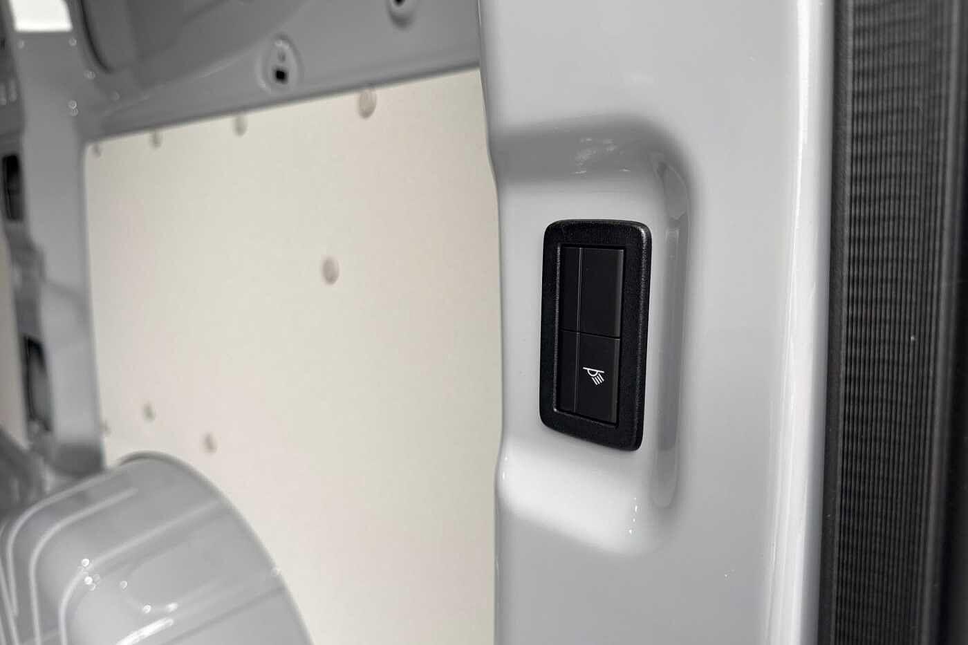 Used Volkswagen Transporter 2025 for sale - 76750811: Photo 35