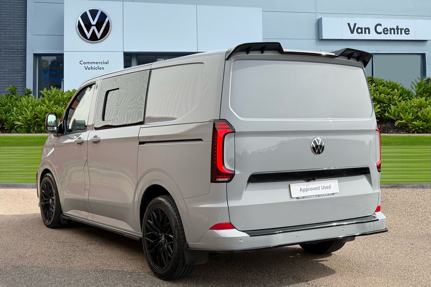 Used Volkswagen Transporter 2025 for sale - 78224359: Photo 2