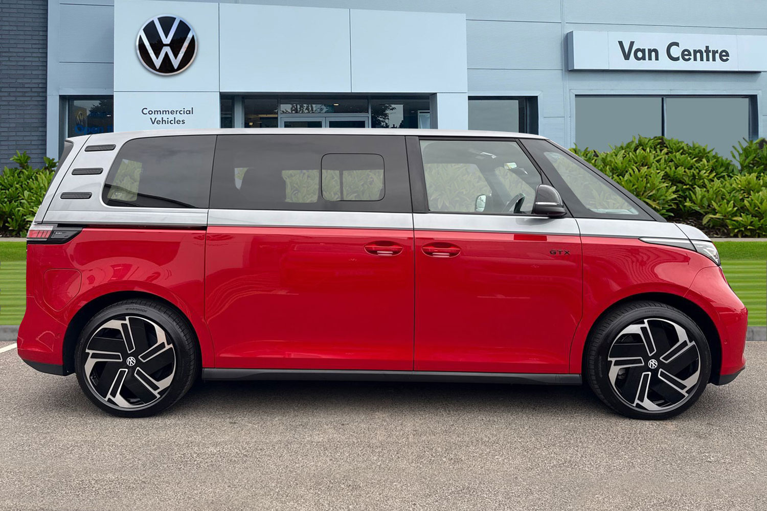 Used Volkswagen ID.Buzz 2025 for sale - 78209569: Photo 3