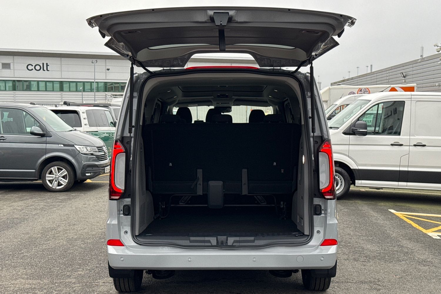 Used Volkswagen Transporter Shuttle 2025 for sale - 77048476: Photo 38