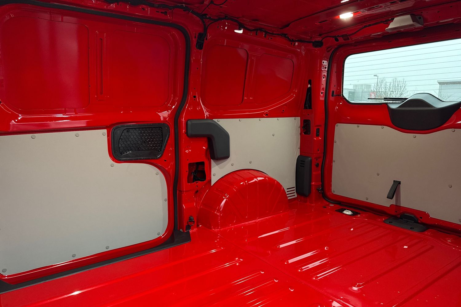 Used Volkswagen Transporter 2025 for sale - 77147606: Photo 31