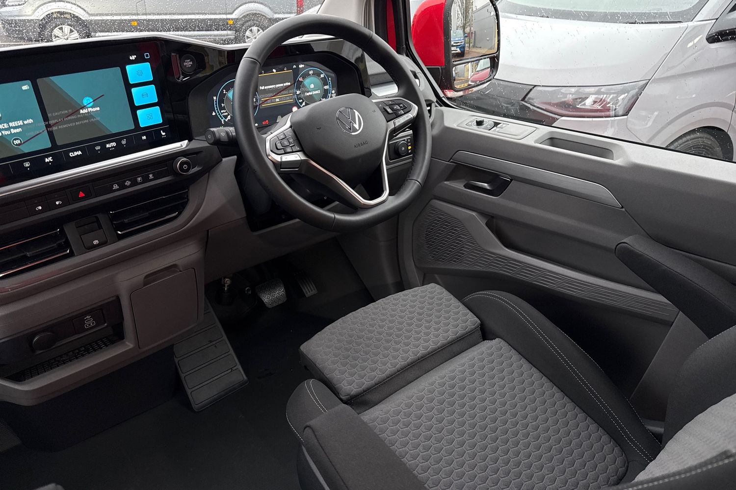 Used Volkswagen Transporter 2025 for sale - 77147606: Photo 43