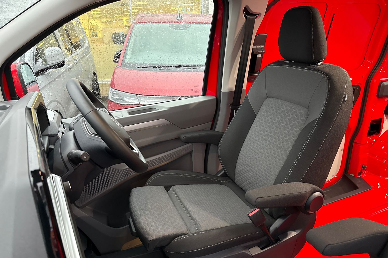 Used Volkswagen Transporter 2025 for sale - 77147606: Photo 60