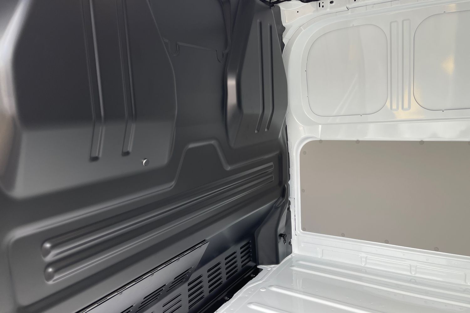 Used Volkswagen Transporter 2025 for sale - 76515816: Photo 42