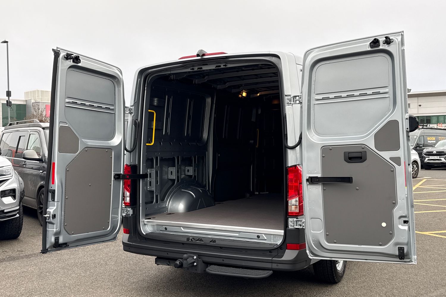 Used Volkswagen Crafter 2025 for sale - 76705465: Photo 43