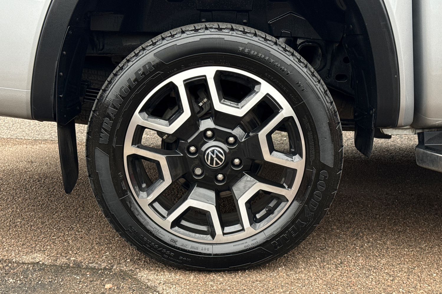 Used Volkswagen Amarok 2024 for sale - 77862893: Photo 11