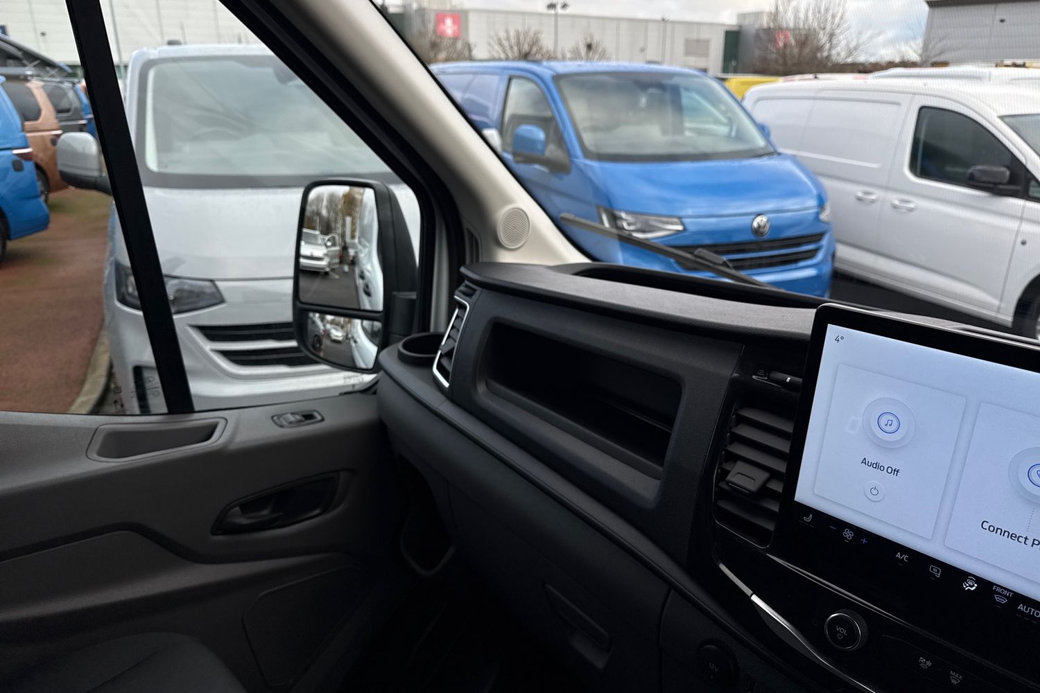 Used Ford E-Transit 2024 for sale - 76636911: Photo 14