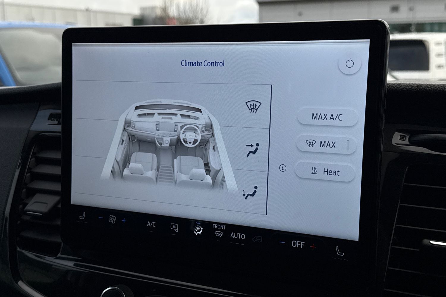 Used Ford E-Transit 2024 for sale - 76636911: Photo 18