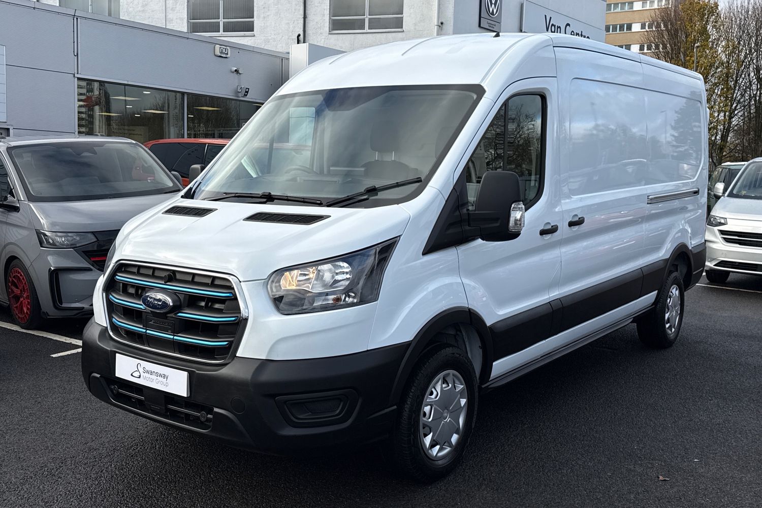 Used Ford E-Transit 2024 for sale - 76636911: Photo 24