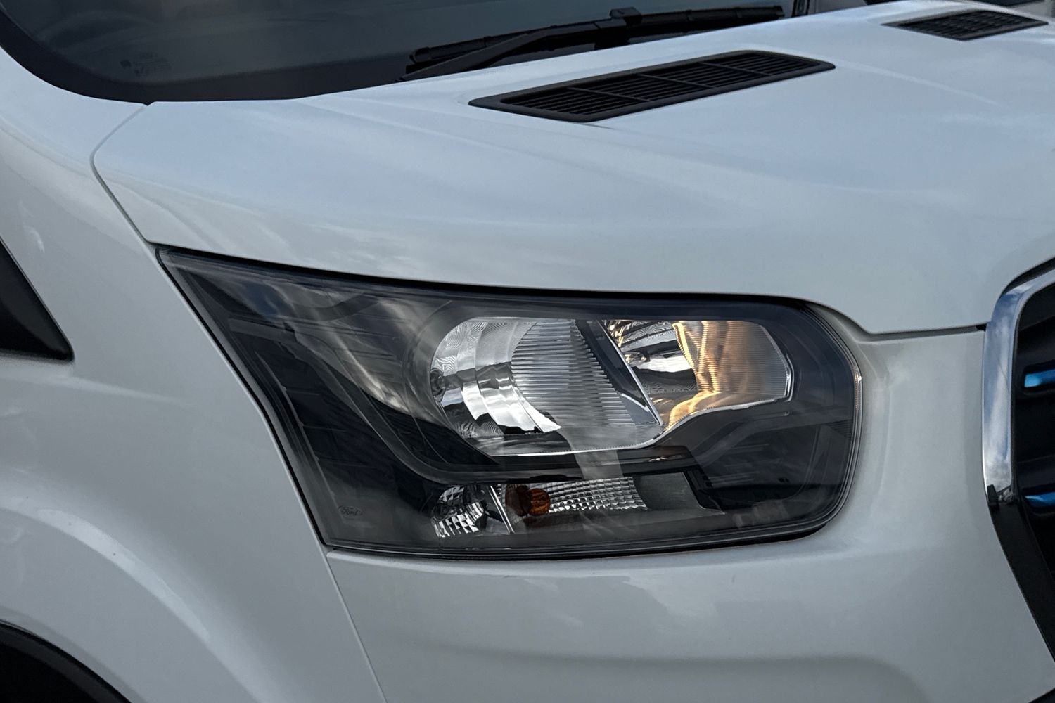 Used Ford E-Transit 2024 for sale - 76636911: Photo 27