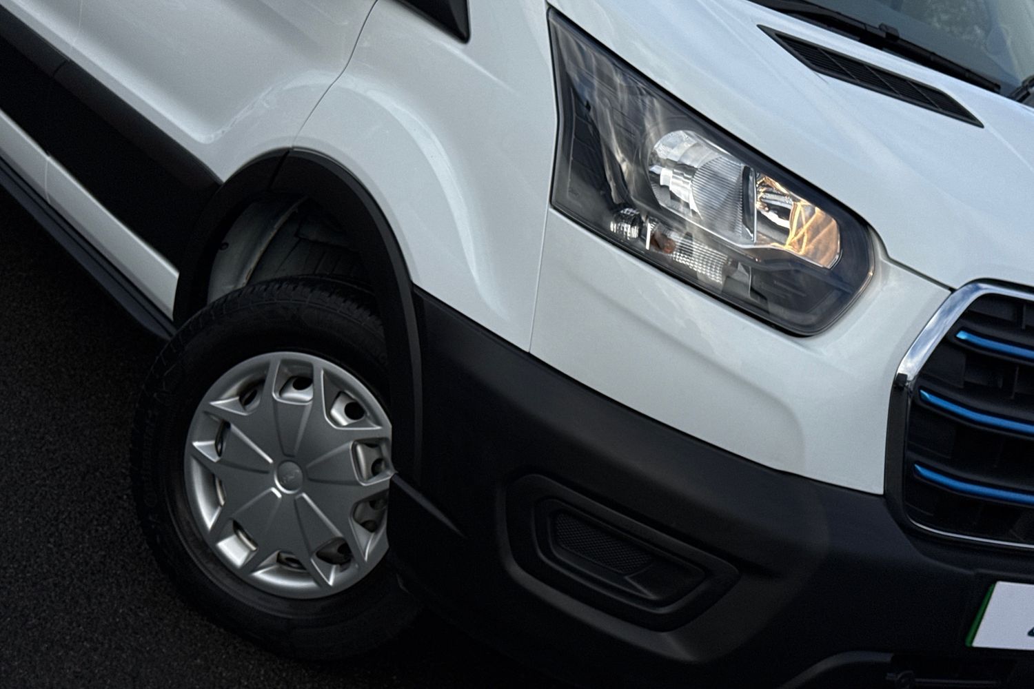 Used Ford E-Transit 2024 for sale - 76636911: Photo 28