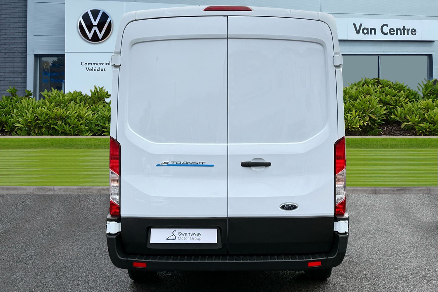 Used Ford E-Transit 2024 for sale - 76636911: Photo 4