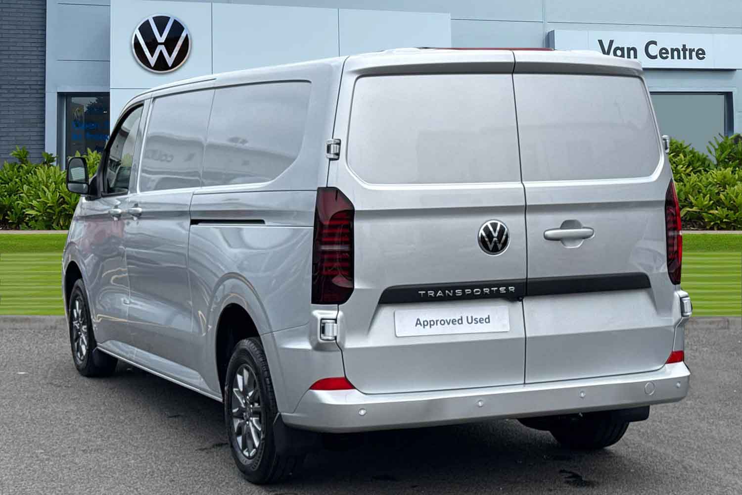 Used Volkswagen Transporter 2025 for sale - 76502858: Photo 2