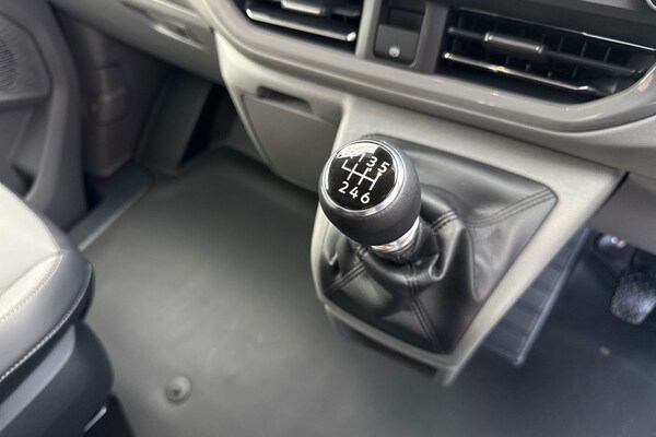 Used Volkswagen Transporter 2025 for sale - 76177427: Photo 22