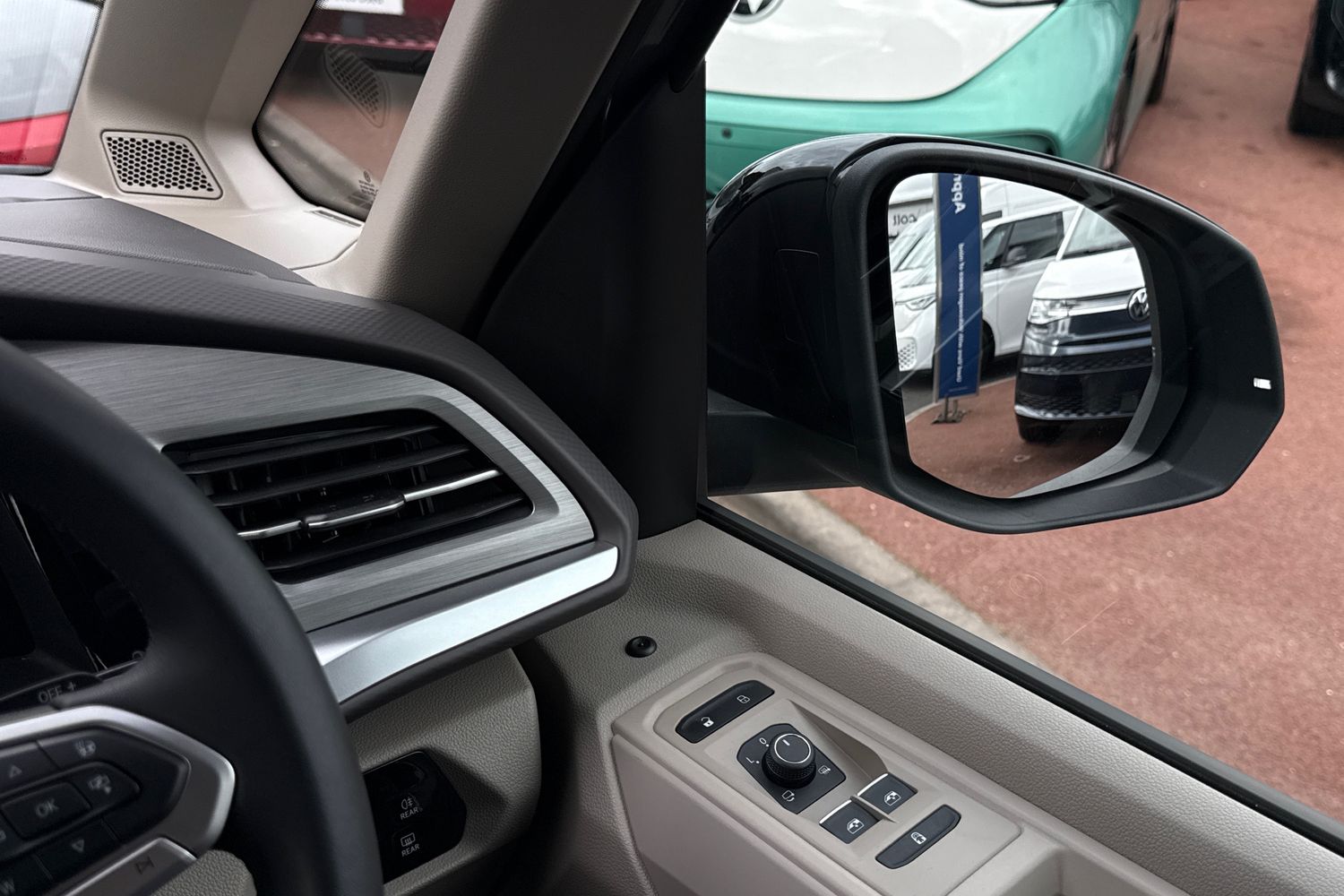 Used Volkswagen California 2025 for sale - 76205347: Photo 21