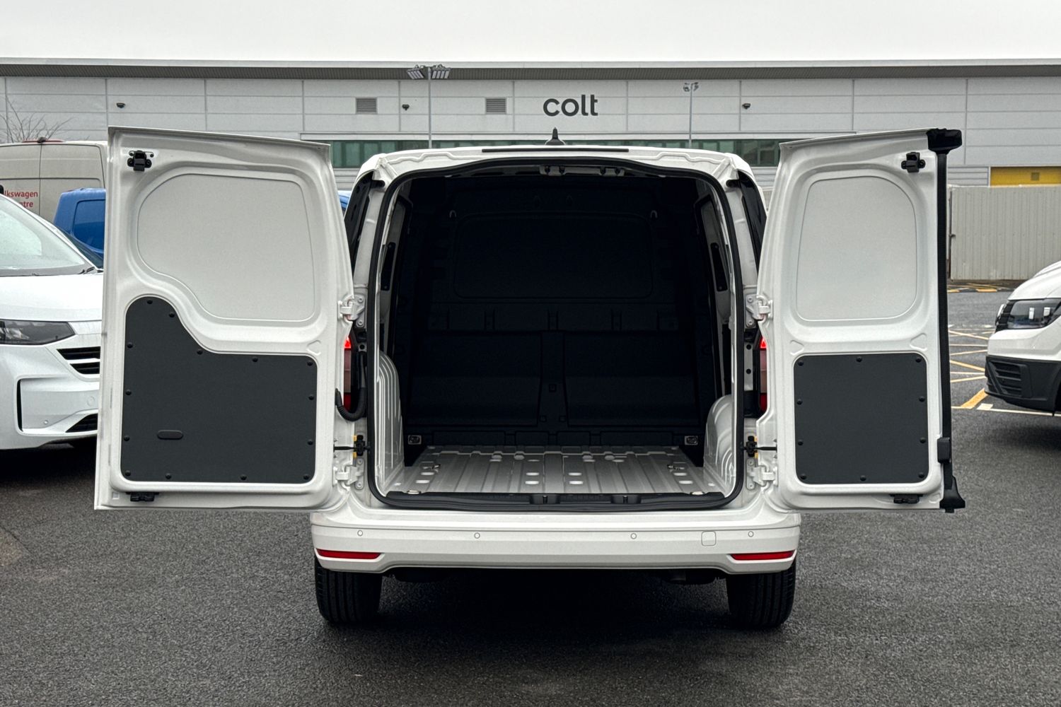 Used Volkswagen Caddy Maxi 2025 for sale - 77334257: Photo 42