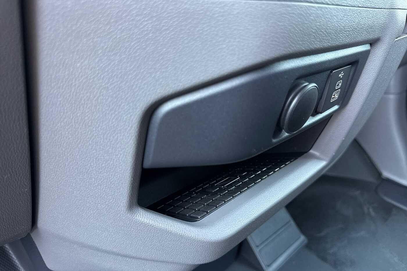 Used Volkswagen Transporter 2025 for sale - 78197554: Photo 58