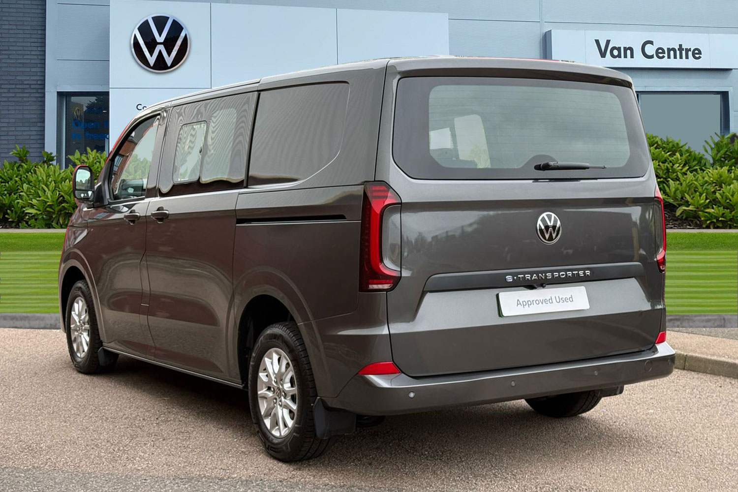 Used Volkswagen Transporter 2025 for sale - 78189661: Photo 2